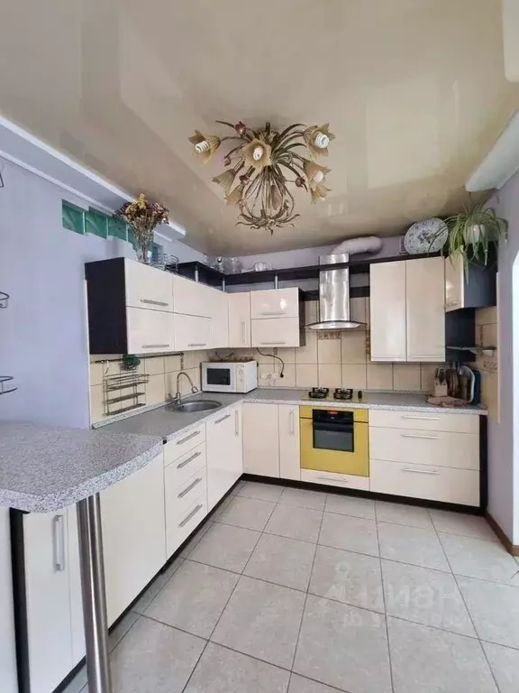 3-к кв. Крым, Симферополь ул. Гоголя, 68 (71.0 м) - Фото 1