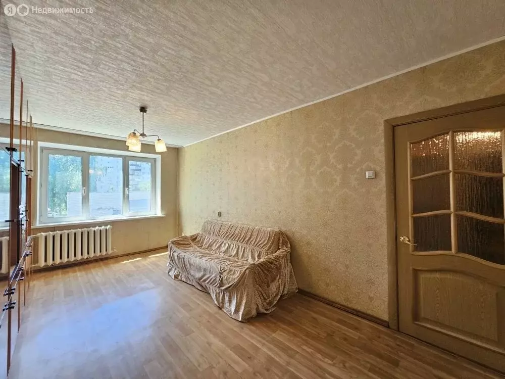 3-комнатная квартира: Нижний Новгород, улица Островского, 8 (63.2 м) - Фото 1