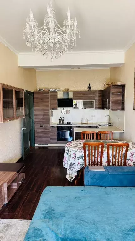 2-к. квартира, 70 м, 2/9 эт. - Фото 0