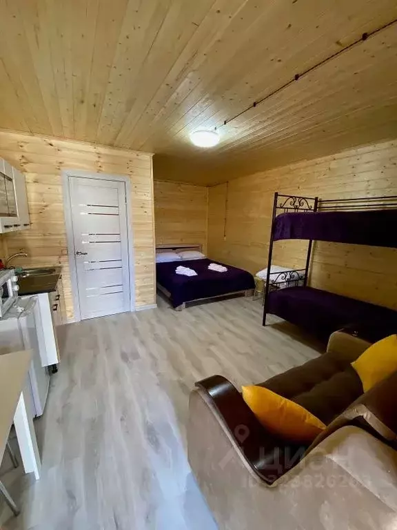 Комната Карачаево-Черкесия, Зеленчукский район, с. Архыз ул. ... - Фото 1