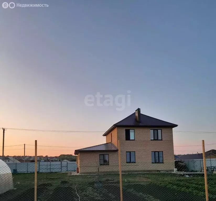 Дом в село Пестрецы, Цветочная улица (166.9 м) - Фото 1