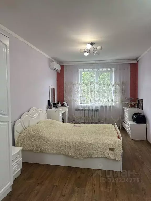 4-к кв. Саратовская область, Саратов проезд 1-й Магнитный, 6 (80.0 м) - Фото 0