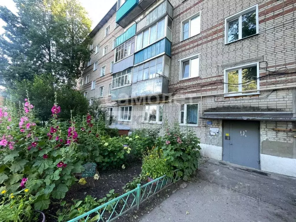 2-к кв. Пензенская область, Кузнецк ул. Молодой Гвардии, 125 (45.6 м) - Фото 1