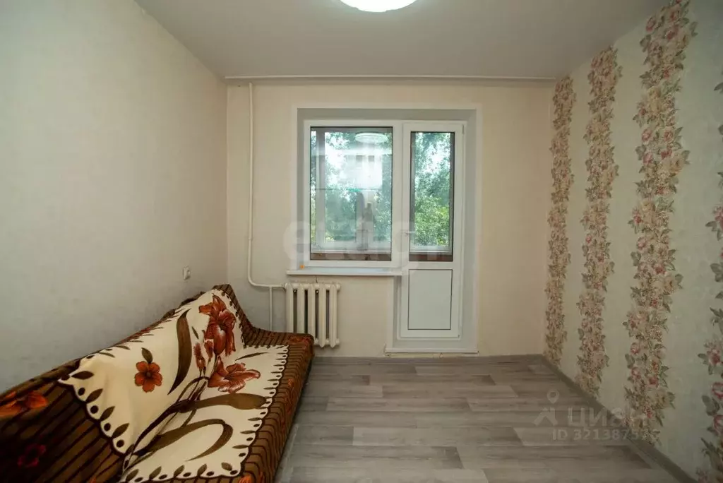 3-к кв. Ульяновская область, Ульяновск ул. 40-летия Победы, 8 (64.0 м) - Фото 0