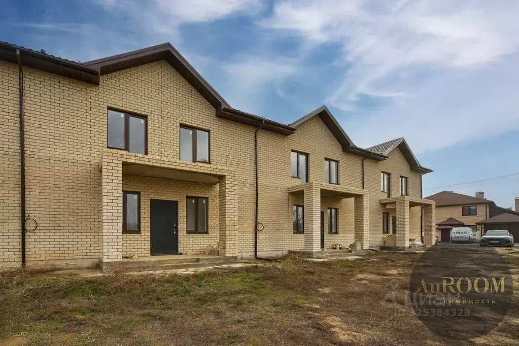 Таунхаус в Волгоградская область, Среднеахтубинский район, Ахтубинское ... - Фото 1