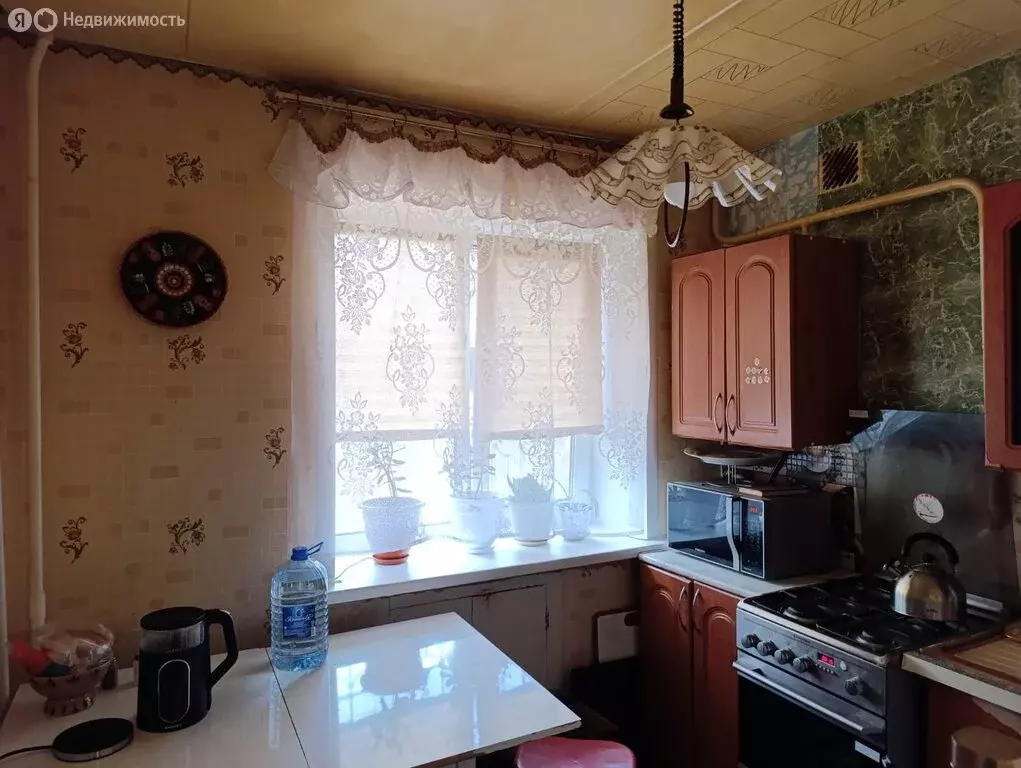 3-комнатная квартира: Кимры, улица Пушкина, 51 (58.5 м) - Фото 0