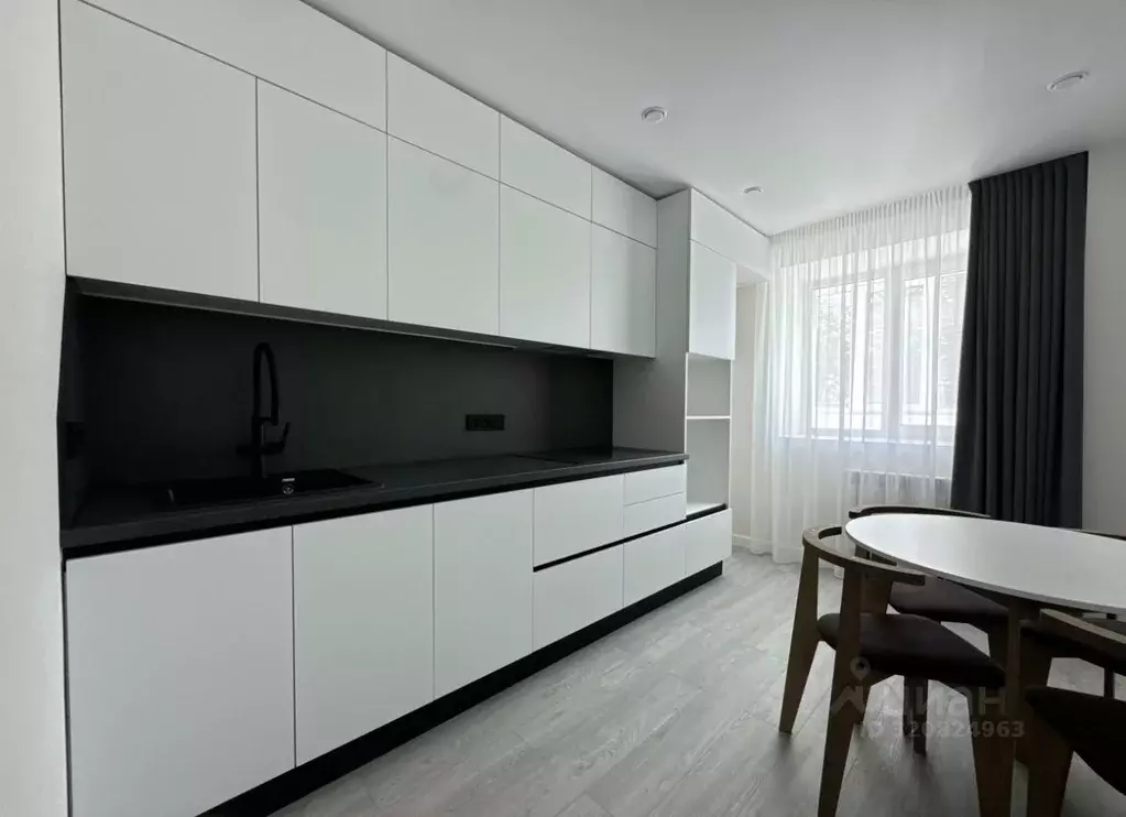 2-к кв. Татарстан, Казань ул. Фрунзе, 1б (55.0 м) - Фото 1