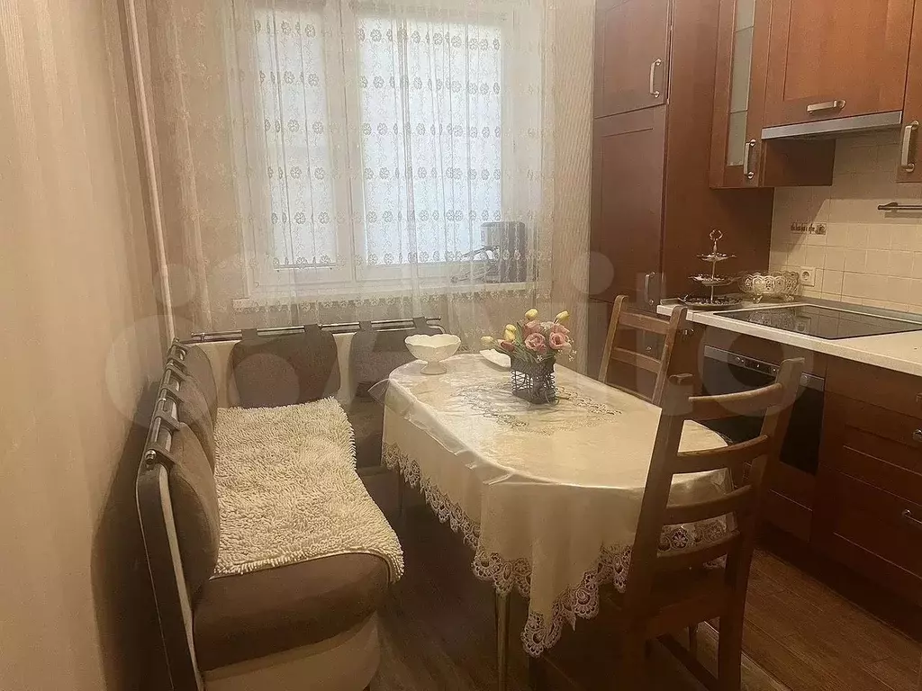 2-к. квартира, 56 м, 9/17 эт. - Фото 1