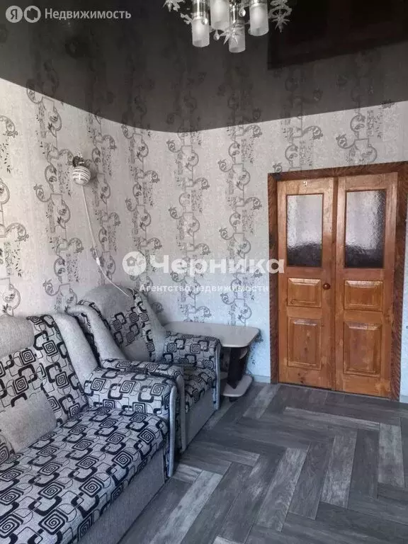 3-комнатная квартира: Новошахтинск, Харьковская улица, 28 (57 м) - Фото 0
