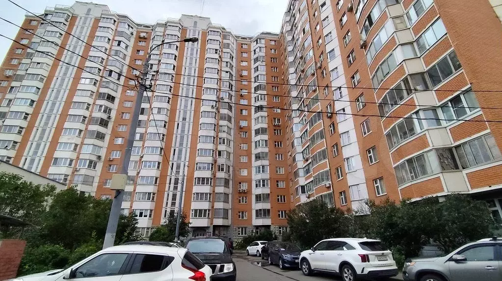 2-к. квартира, 58 м, 4/17 эт. - Фото 1