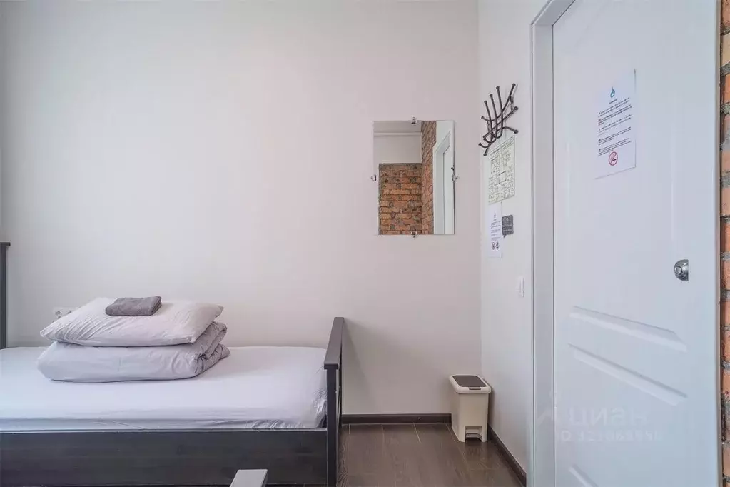 Комната Приморский край, Владивосток ул. Адмирала Фокина, 26 (15.0 м) - Фото 1