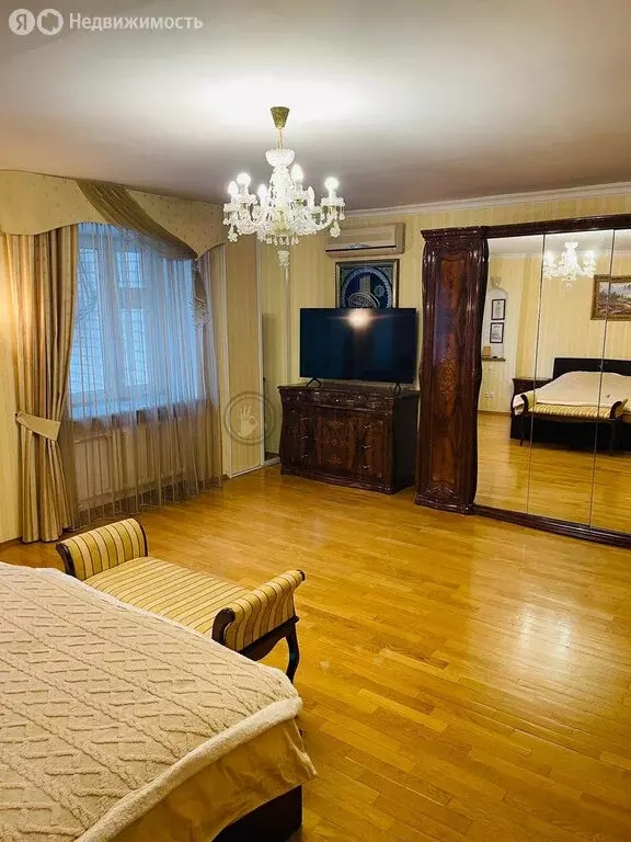 6-комнатная квартира: Казань, улица Космонавтов, 53 (209.4 м) - Фото 0