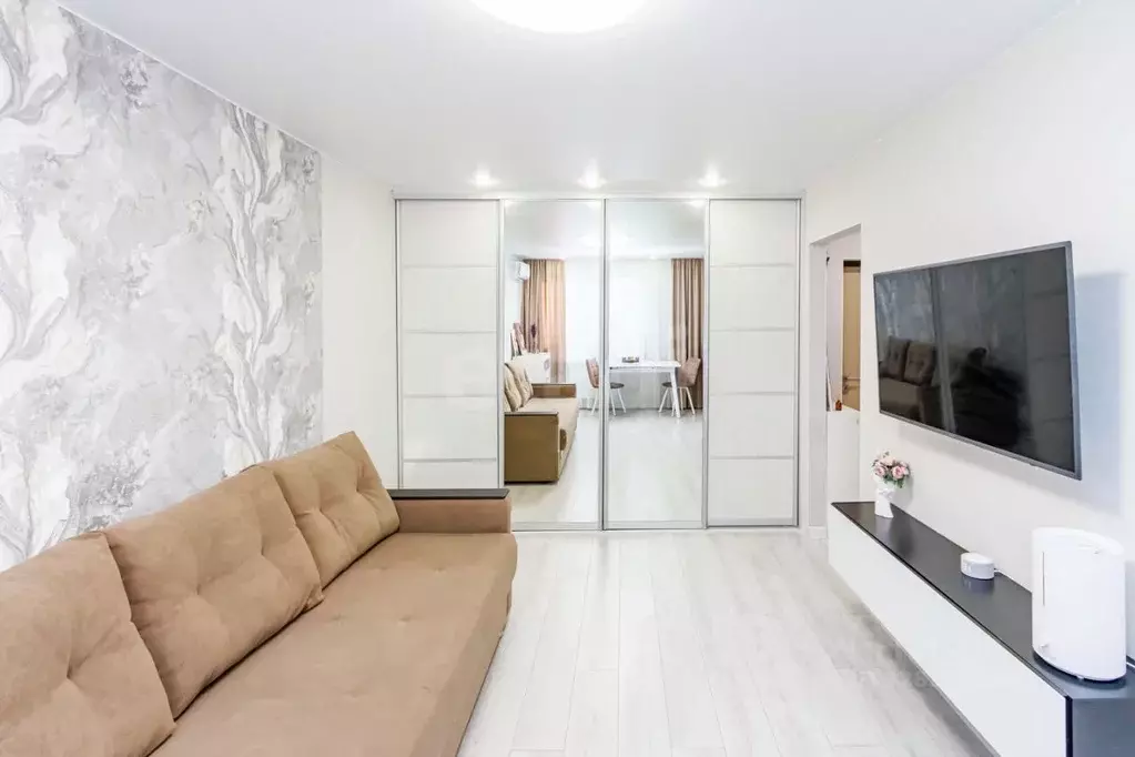 Студия Тюменская область, Тюмень ул. Вадима Бованенко, 3 (30.4 м) - Фото 1