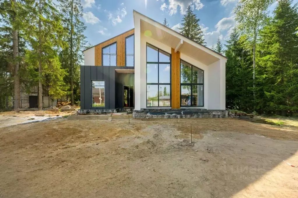 Дом в Ленинградская область, Сертолово Всеволожский район, Петровское ... - Фото 1