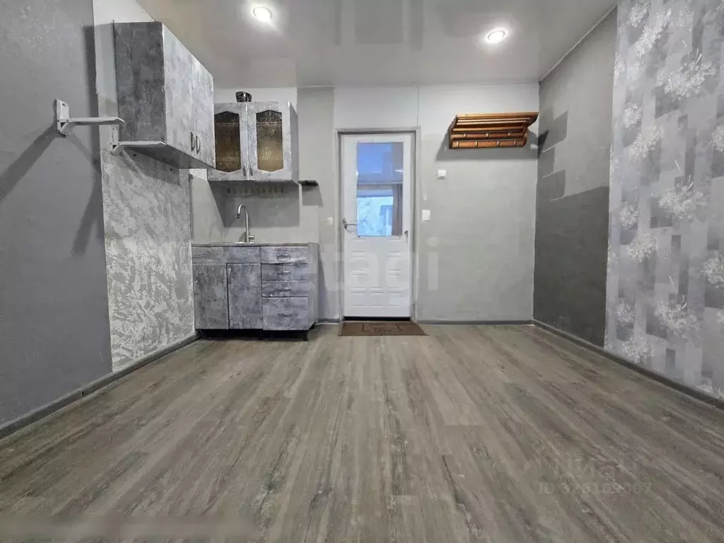 Комната Смоленская область, Смоленск ул. Попова, 38Ак2 (12.6 м) - Фото 2