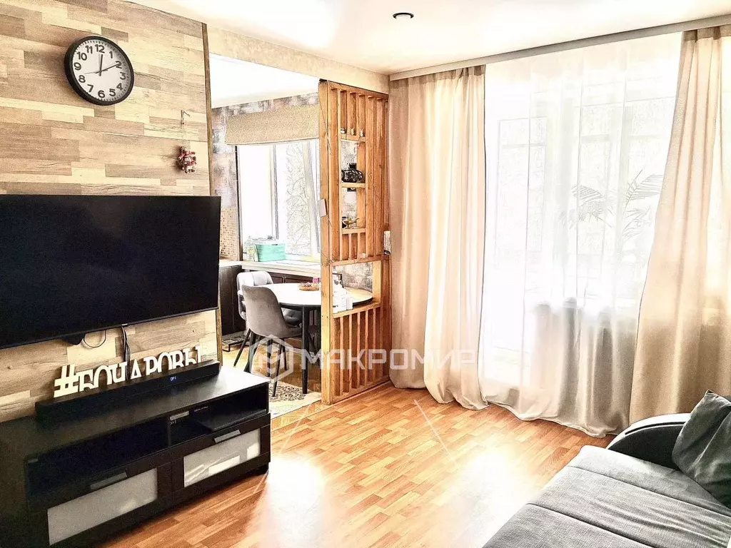 2-к кв. Новосибирская область, Новосибирск Планировочная ул., 8 (47.2 ... - Фото 1