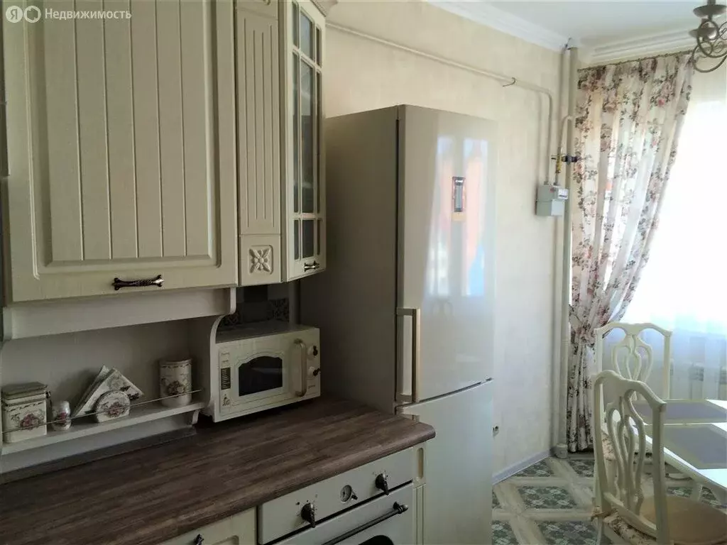 2-комнатная квартира: Анапа, Промышленная улица, 2 (85.6 м) - Фото 1