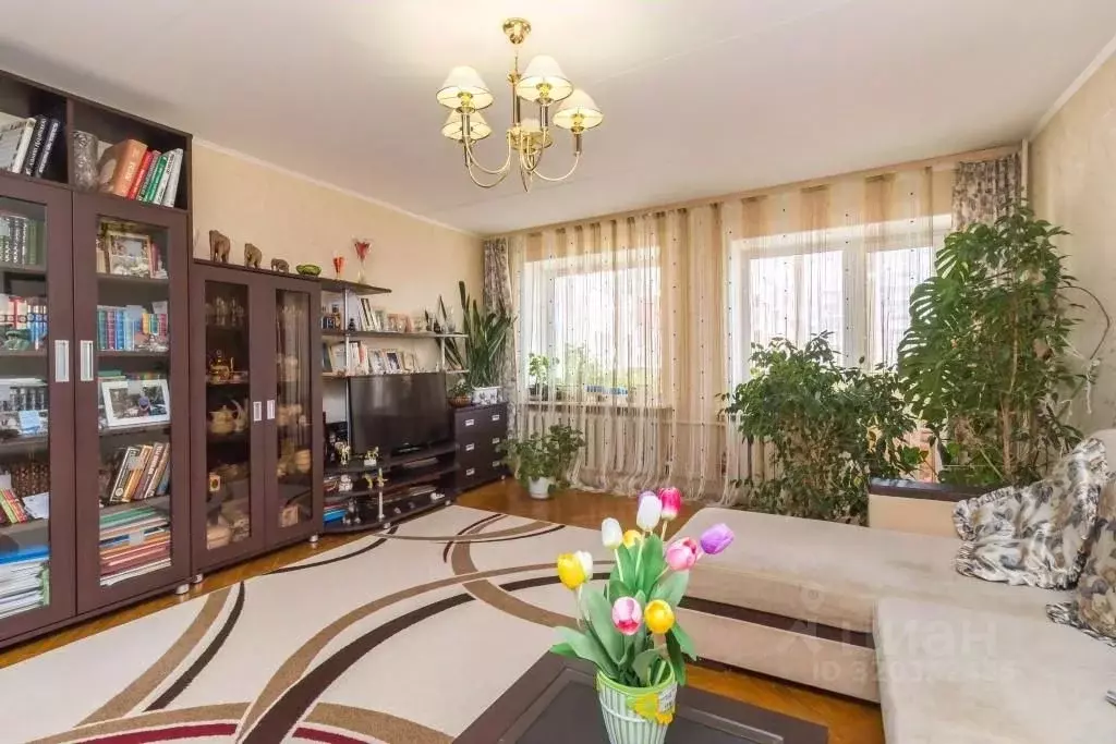 3-к кв. Башкортостан, Уфа ул. Заки Валиди, 5 (83.1 м) - Фото 2