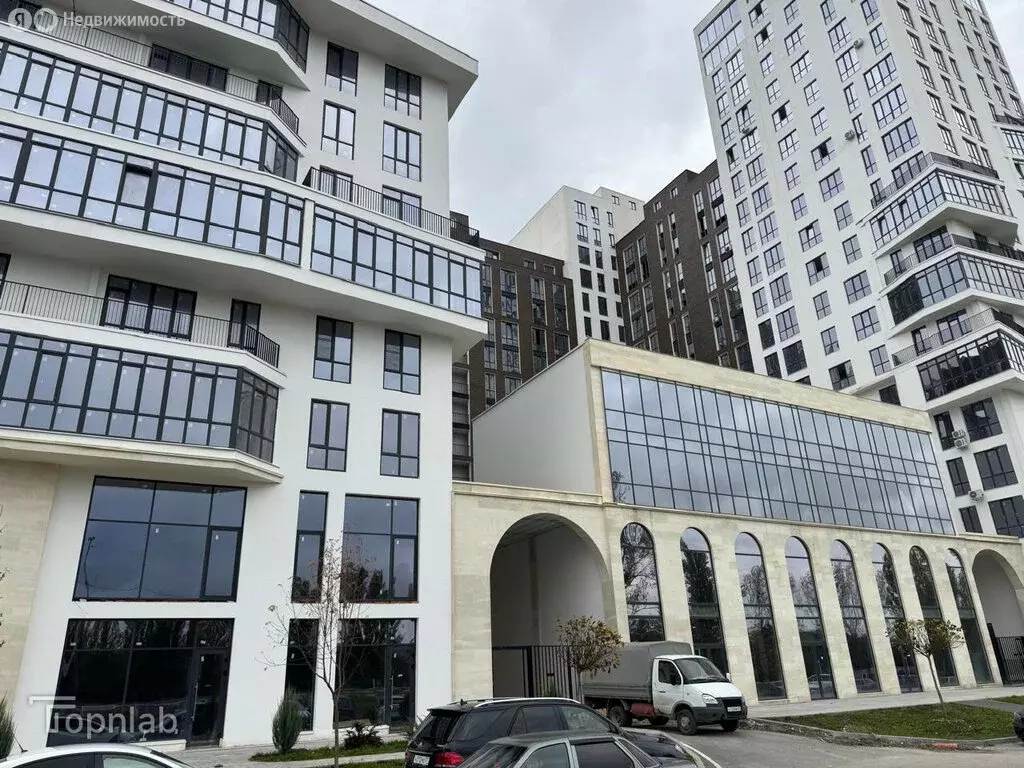 2-комнатная квартира: Нальчик, улица Кешокова, 1 (82 м) - Фото 2