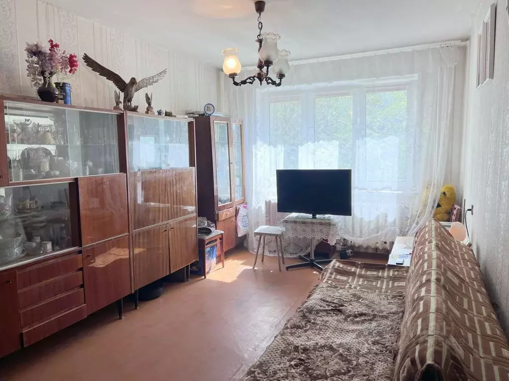 3-к кв. Саратовская область, Саратов ул. Имени Н.Г. Чернышевского, 17 ... - Фото 0