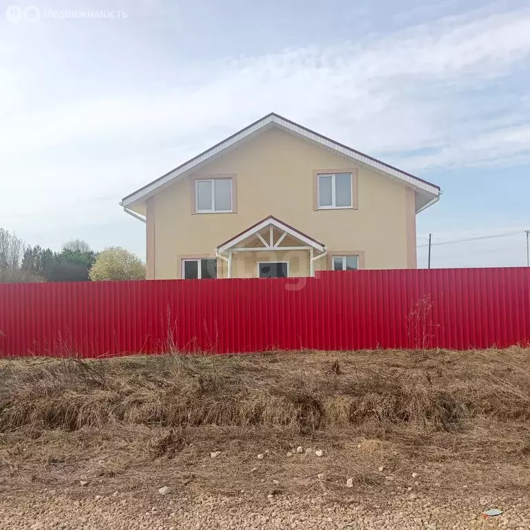 Дом в Калужская область, Боровский муниципальный округ, деревня ... - Фото 1