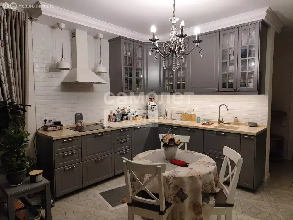 2-комнатная квартира: Балашиха, улица Строителей, 1 (70.2 м) - Фото 1