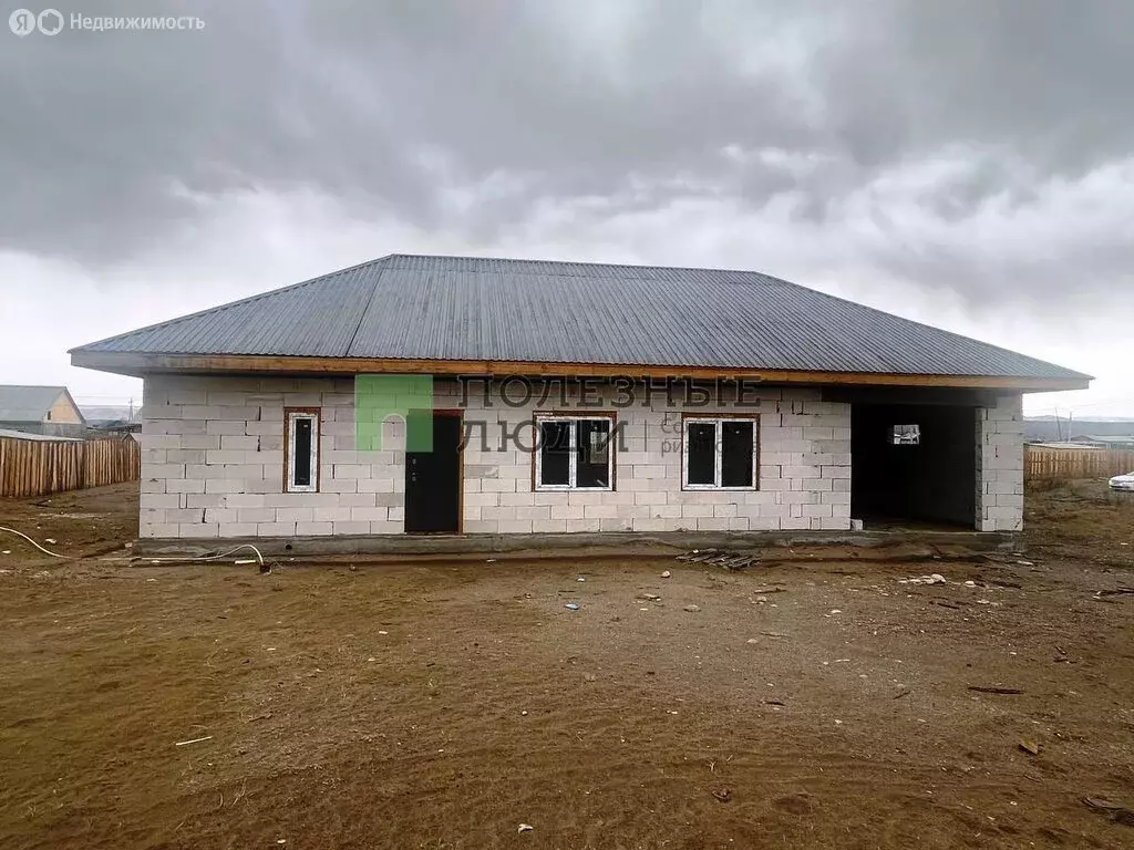Дом в Республика Тыва, Кызылский кожуун, село Сукпак (160 м) - Фото 1