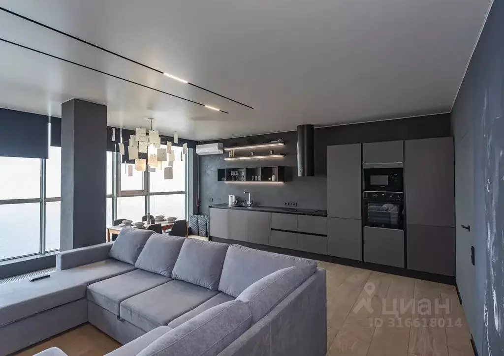 Студия Приморский край, Владивосток ул. Крыгина, 94 (54.0 м) - Фото 1