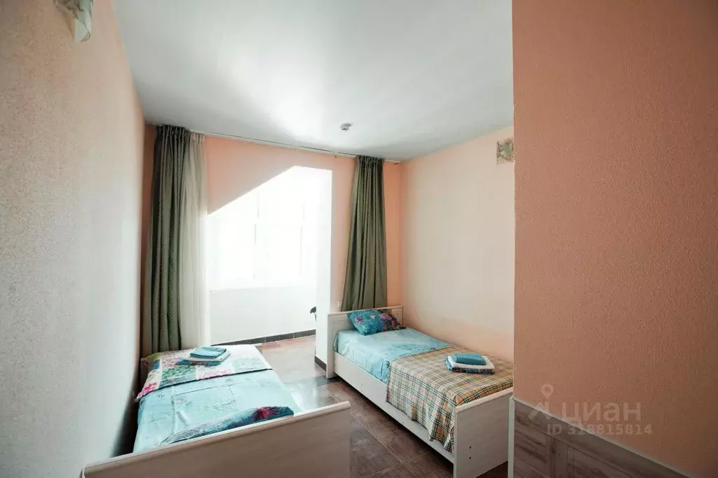 Комната Краснодарский край, Сочи Львовская ул., 3/39А (30.0 м) - Фото 1