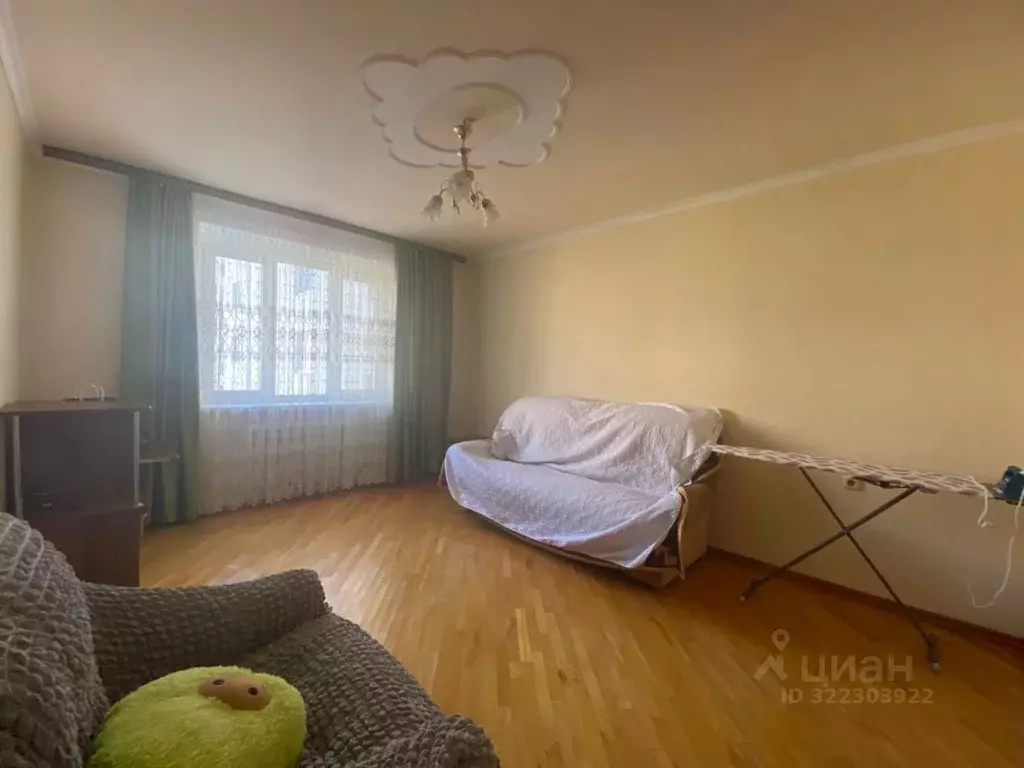 2-к кв. Кабардино-Балкария, Нальчик ул. Мечникова (56.0 м) - Фото 1