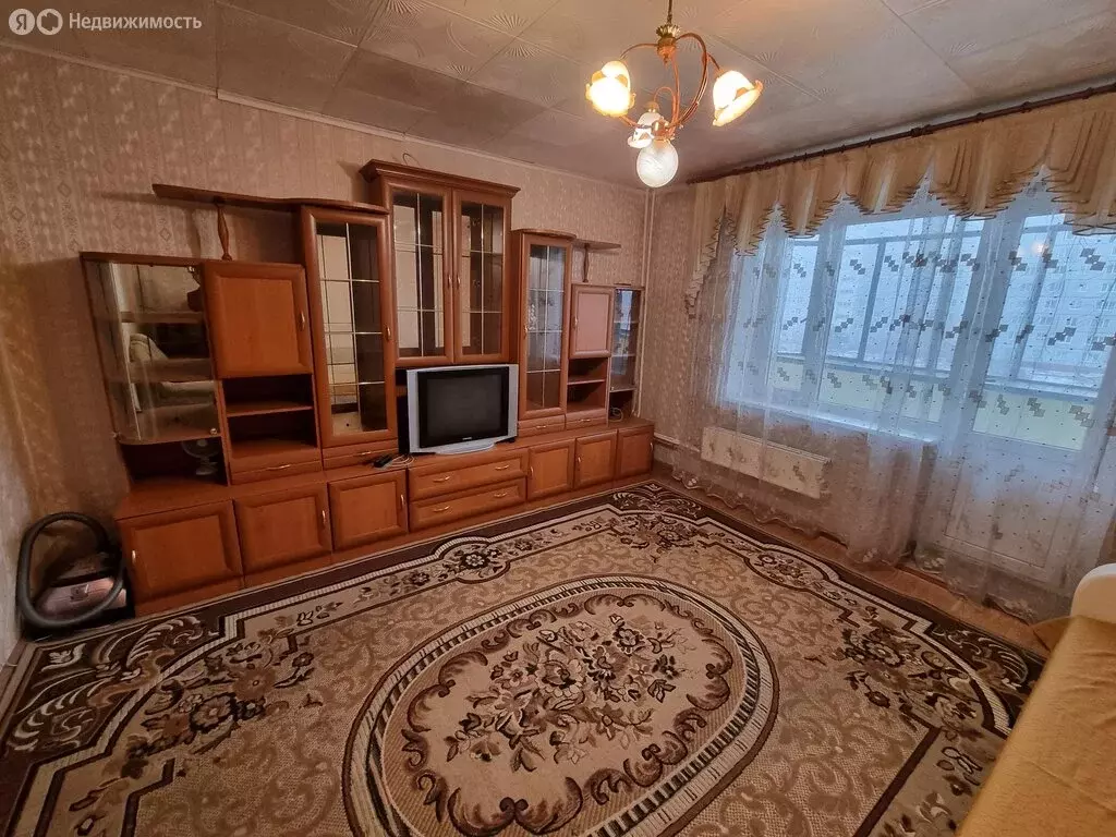 1-комнатная квартира: Омск, улица Крупской, 6 (42 м) - Фото 1