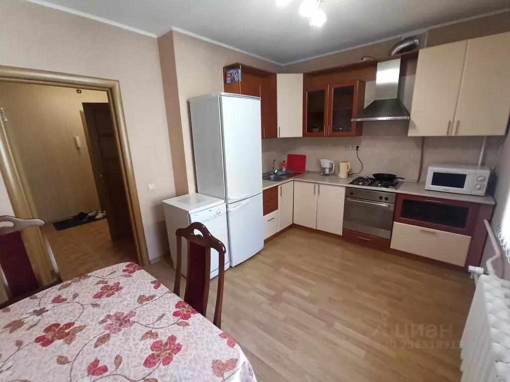 2-к кв. Нижегородская область, Нижний Новгород ул. Дунаева, 8 (70.0 м) - Фото 1