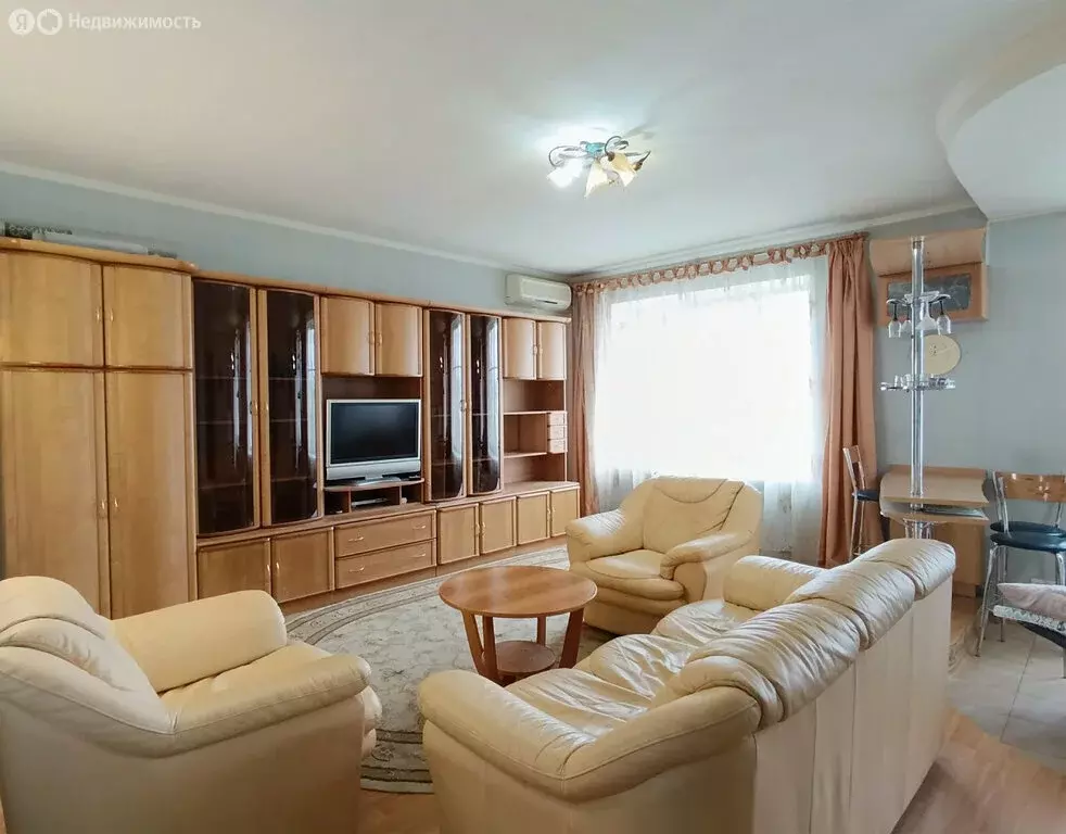 3-комнатная квартира: Пермь, Комсомольский проспект, 60 (75.5 м) - Фото 0