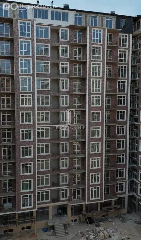 1-комнатная квартира: Махачкала, проспект Насрутдинова, 272 (56 м) - Фото 1