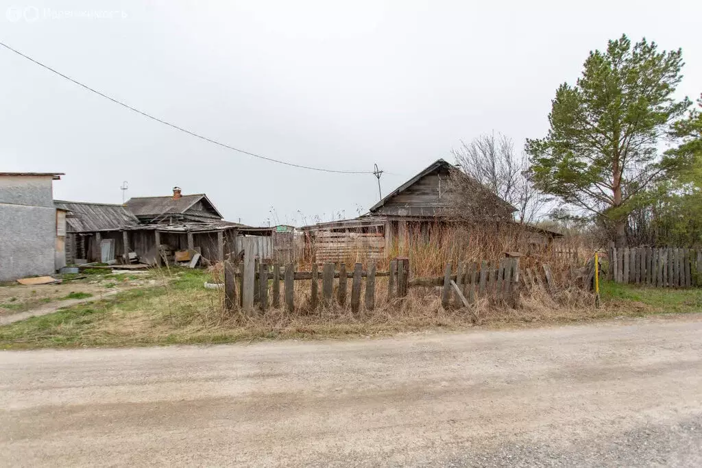 Дом в село Бизино, Заречная улица (20 м) - Фото 0