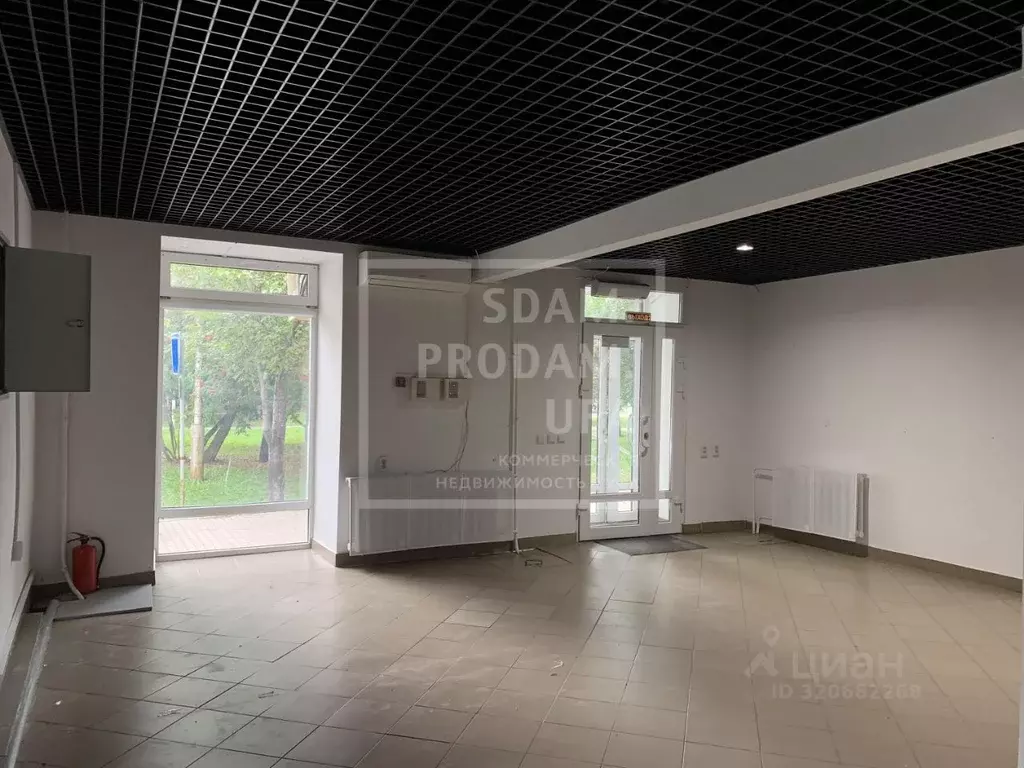 Торговая площадь в Башкортостан, Уфа просп. Октября, 10 (126 м) - Фото 1