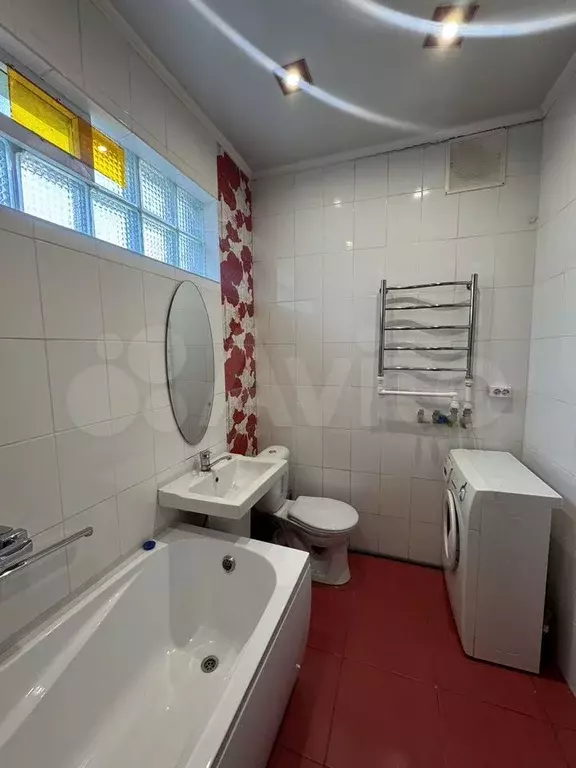 2-к. квартира, 50 м, 1/1 эт. - Фото 1