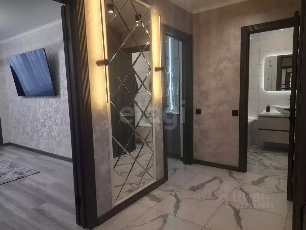 2-к кв. Саратовская область, Энгельс ул. Пушкина, 85 (65.0 м) - Фото 1