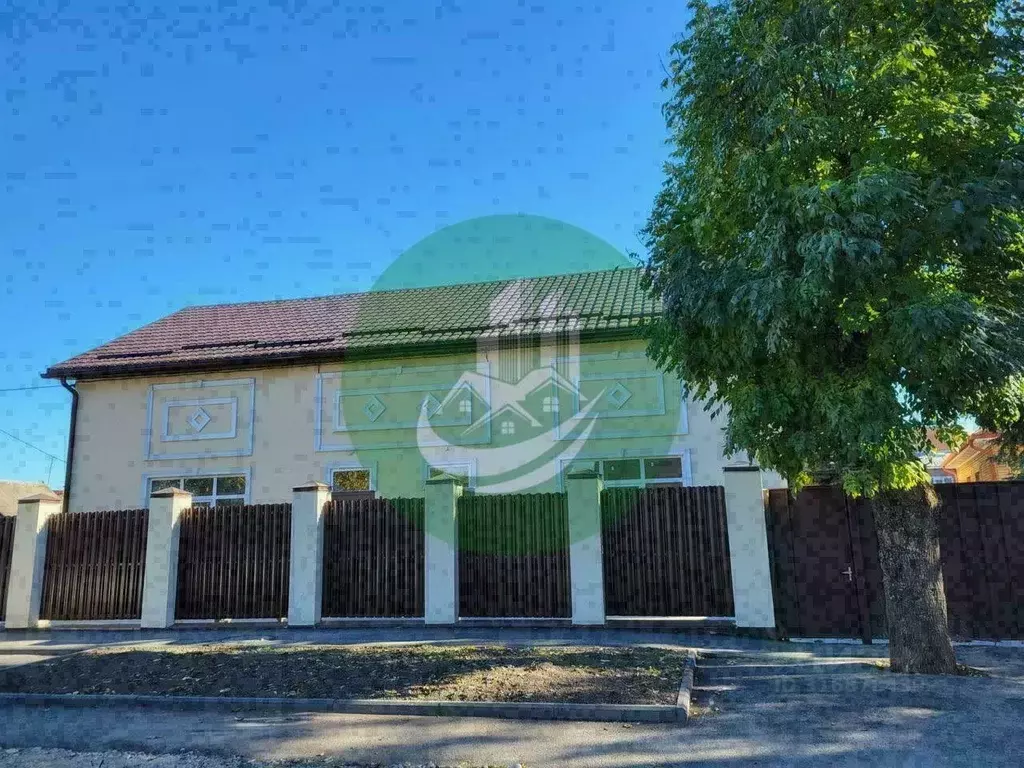 Дом в Ставропольский край, Ессентуки Ильинская ул., 10В (240 м) - Фото 0
