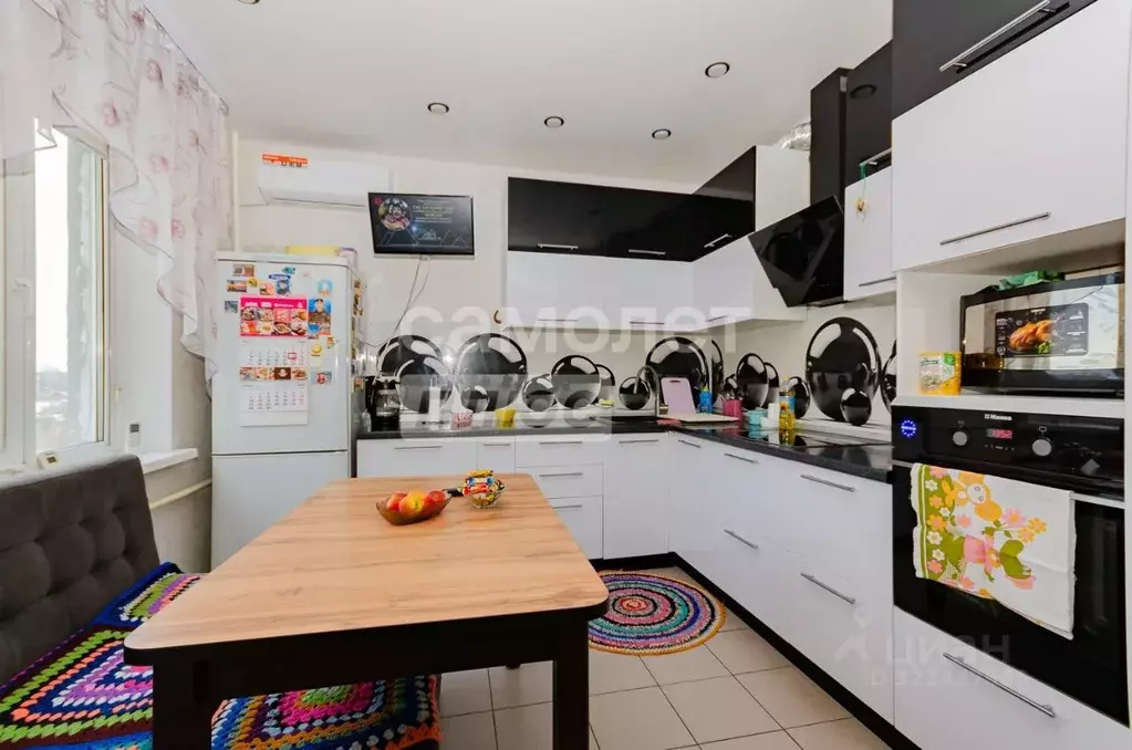 2-к кв. Челябинская область, Челябинск Октябрьская ул., 1 (74.7 м) - Фото 1