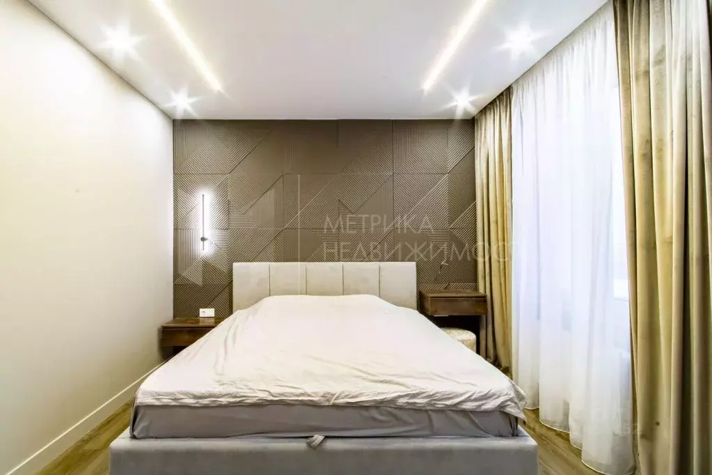 2-к кв. Тюменская область, Тюмень Новгородская ул., 1 (55.4 м) - Фото 1