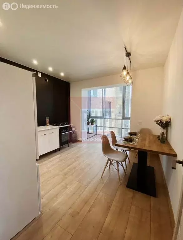 1-комнатная квартира: Калининград, улица Льва Толстого, 16В (46.5 м) - Фото 1