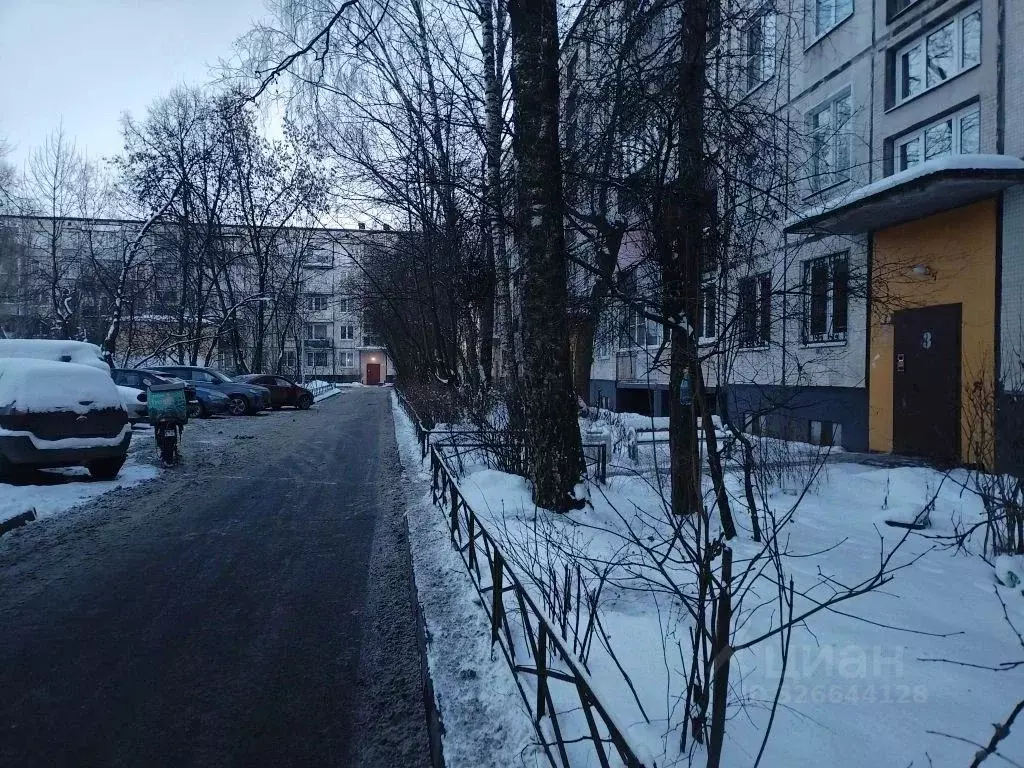 3-к кв. Санкт-Петербург Ульянка муниципальный округ,  (57.6 м) - Фото 2