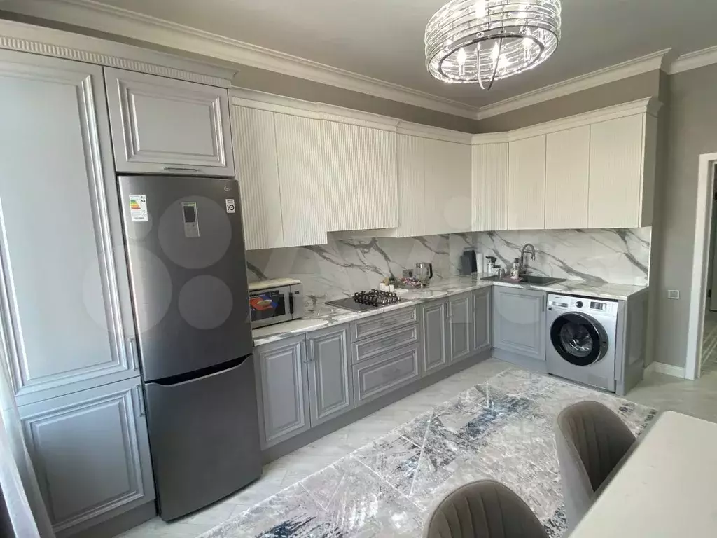 1-к. квартира, 56 м, 2/8 эт. - Фото 0