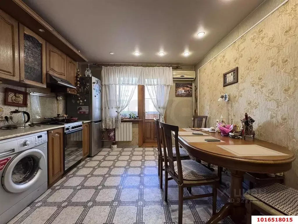 3-к кв. Краснодарский край, Краснодар Юбилейный мкр, ул. 70-летия ... - Фото 1