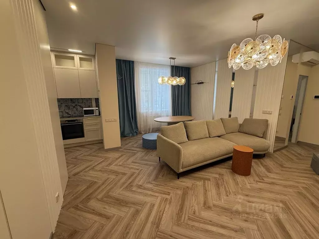 3-к кв. Москва Молодежная ул., 4 (80.5 м) - Фото 1