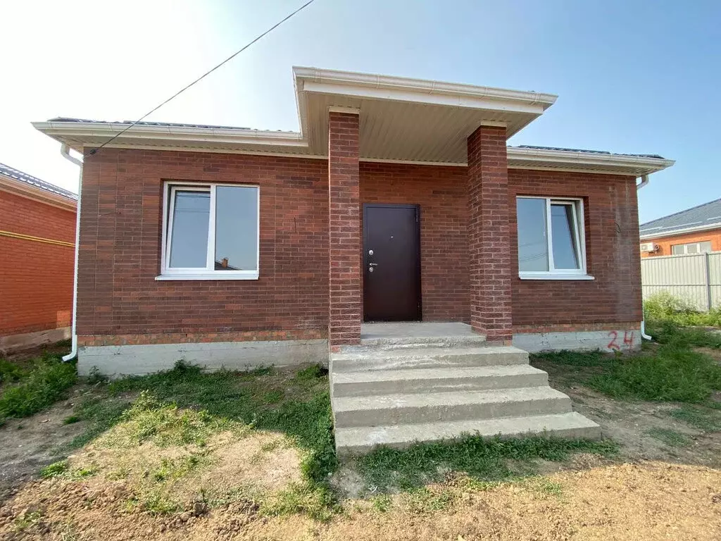 Дом в село Большие Салы, улица Вавилова, 8 (100 м) - Фото 1