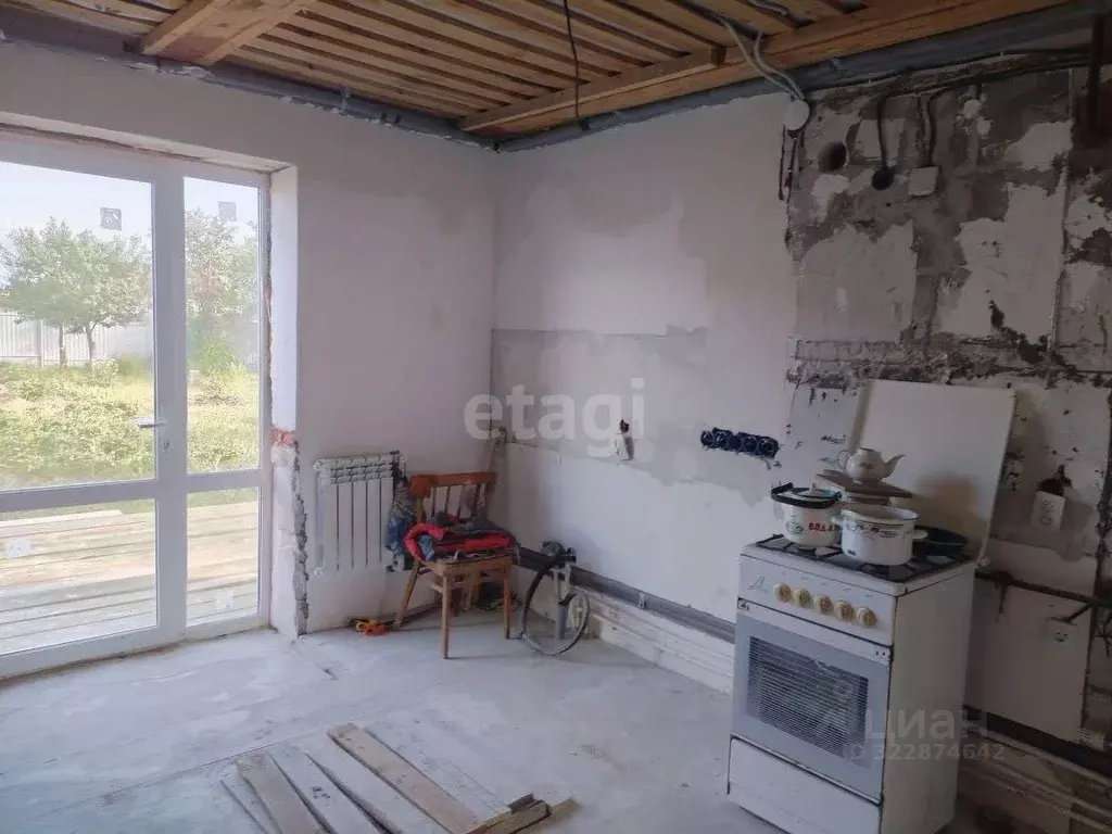 Дом в Марий Эл, Медведевский район, Ежовское с/пос, с. Ежово ул. ... - Фото 1