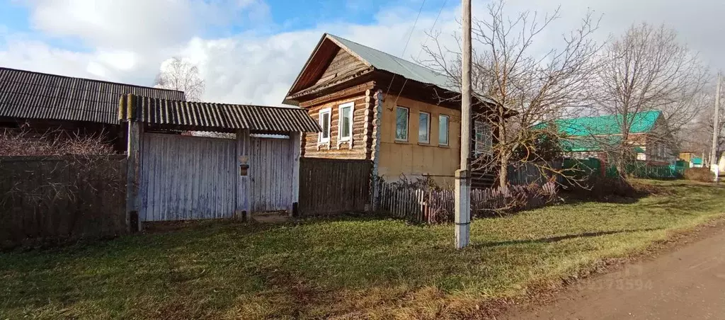 Дом в Удмуртия, Шарканский район, д. Вортчино Центральная ул., 12 (43 ... - Фото 0