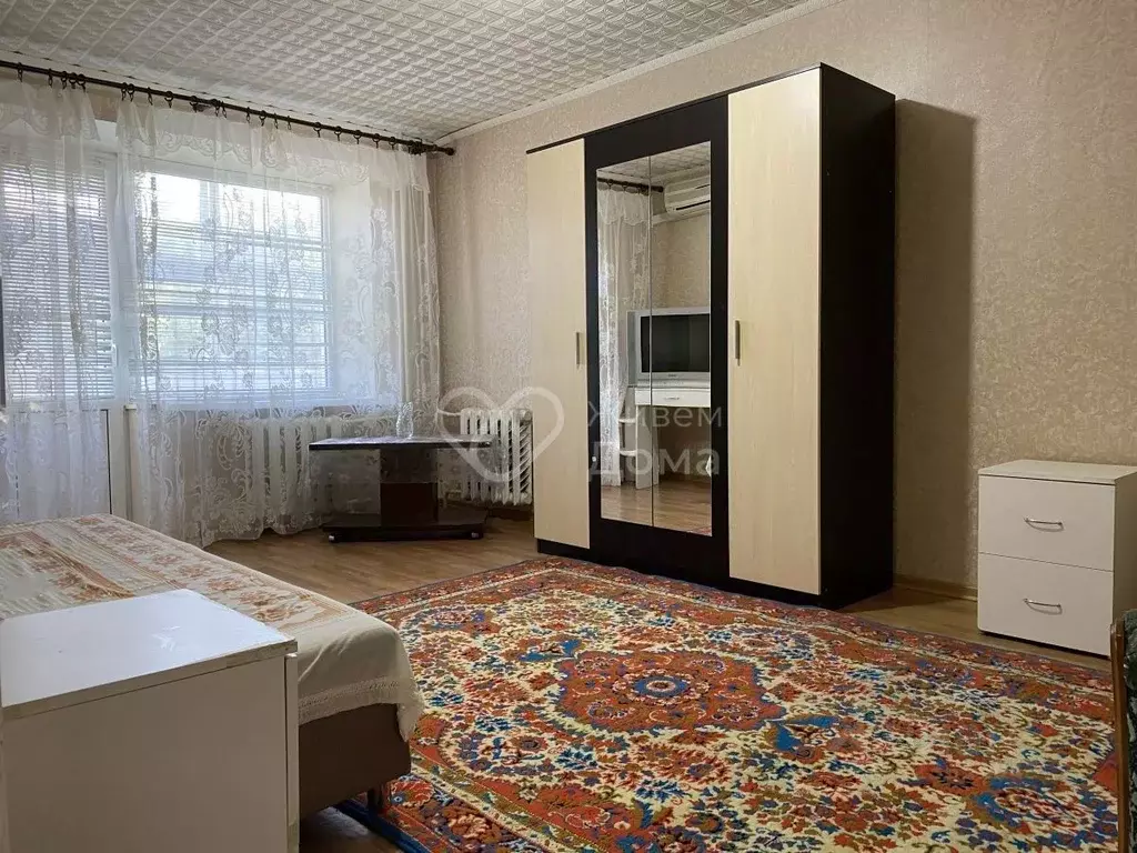 1-к кв. Волгоградская область, Волгоград Жилгородок мкр, ул. ... - Фото 0